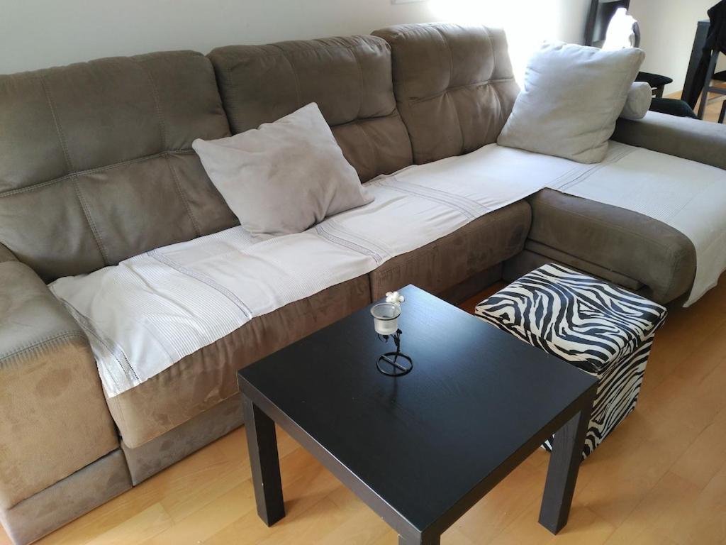 Luxury Flat, 3 Bedrooms, 2 Bathrooms And Swimming Pool Next To The Beach!! 산트 아드리아 데 베소스 외부 사진