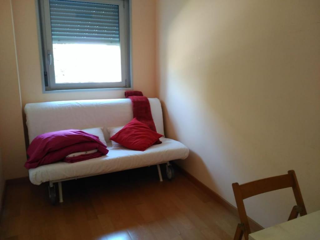 Luxury Flat, 3 Bedrooms, 2 Bathrooms And Swimming Pool Next To The Beach!! 산트 아드리아 데 베소스 외부 사진